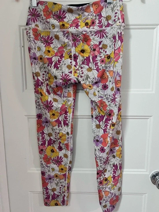 Noli Yoga Floral Workout Set - Picture 6 of 8